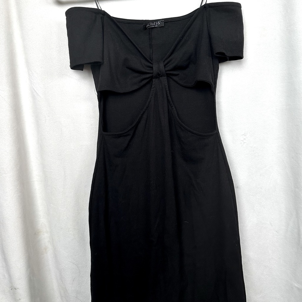 Black of the shoulder ribbed cut out midi dress